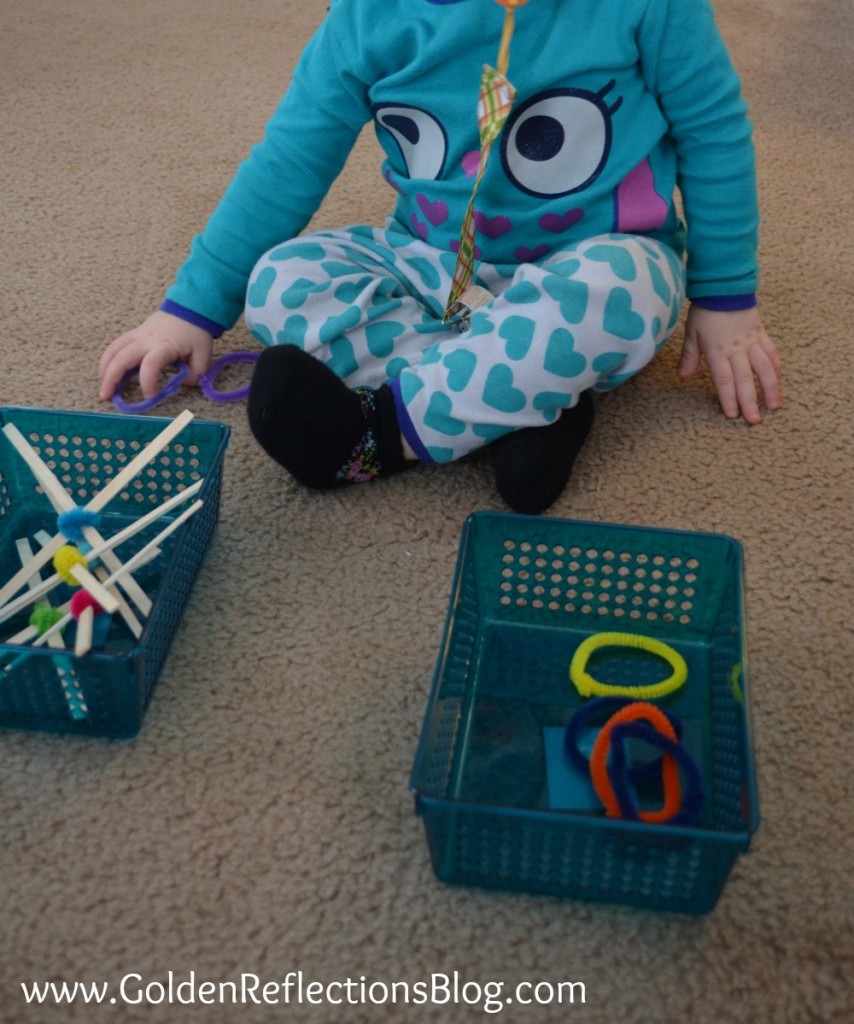 (2) Crossing Midline Activity for Littles with DIY Tic Tac Toe Pieces - PreWriting Activities for Kids Series