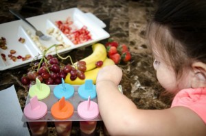 making fruit pops