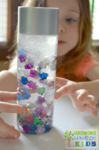 Slow falling star discovery bottle for toddlers and preschoolers.