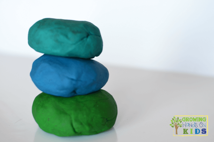 Calming no-cook play dough recipe using essential oils.