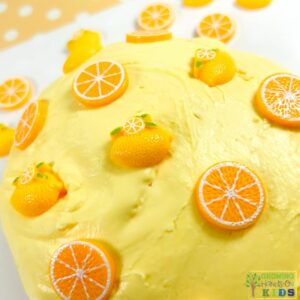 lemon cloud dough with lemon resin buttons in it.